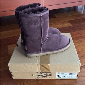 Classic Short Ugg Boots